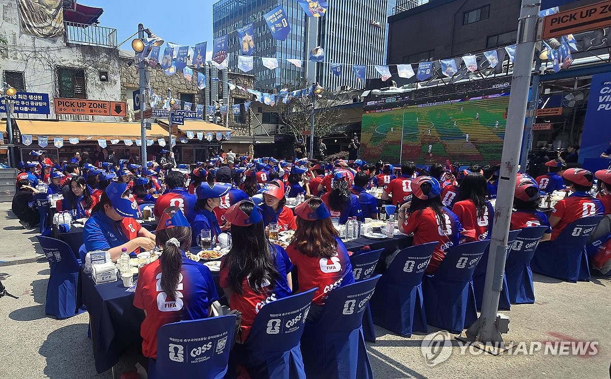 오비맥주, 소비자와 월드컵 단체 관람